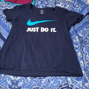 Nike athletic Cut T-shirt “Just do it”